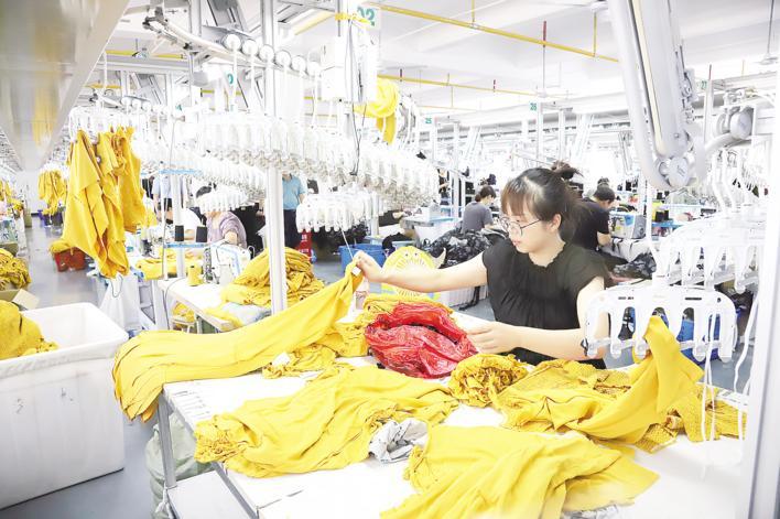 智能升級，高效賦能——天門全自動吊掛生產(chǎn)線引領(lǐng)日用百貨產(chǎn)業(yè)加速發(fā)展